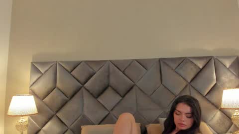 Leizathompson online show from 15, 9, 2025