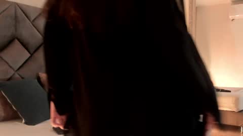 Leizathompson online show from 3, 4, 2026