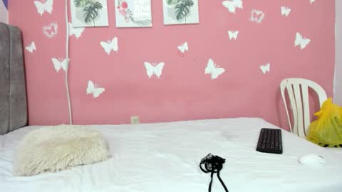 lelany_evans online show from 16, 12, 2025