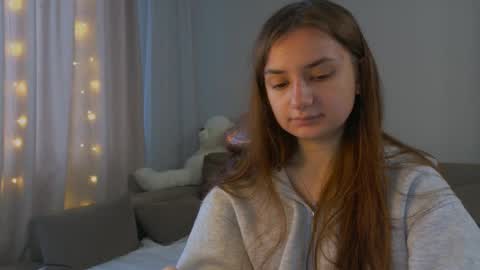 Snapshot of lelia_vibe chatting on 12, 5, 2026 Lelia online show from 12, 5, 2026