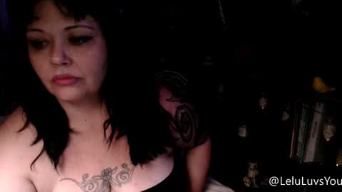 Snapshot of leluluvsyou chatting on 12, 9, 2025 Lelu Fallas online show from 12, 9, 2025