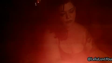 Lelu Fallas online show from 17, 4, 2026