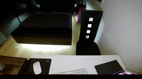 Ange online show from 8, 3, 2025