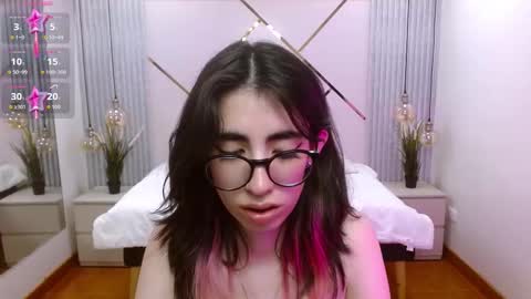 Snapshot of lena_roses chatting on 6, 11, 2025 Lena online show from 6, 11, 2025