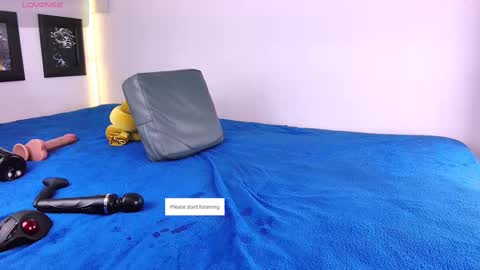 Lenaandwilliam online show from 29, 9, 2025