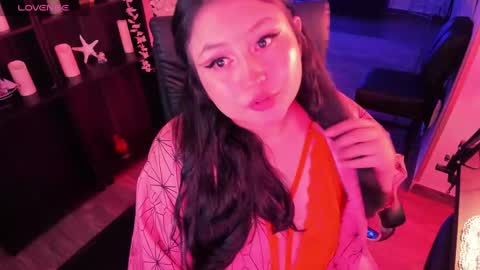 Lenna Kang online show from 11, 2, 2025