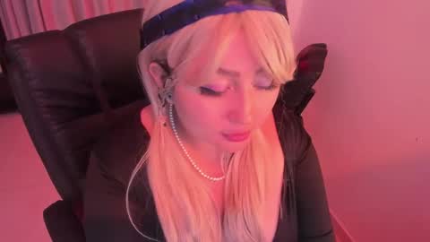 Lenna Kang online show from 9, 11, 2025