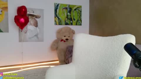 Lenna Goddess online show from 18, 2, 2025