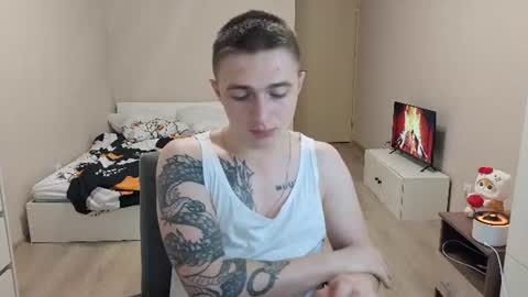 Snapshot of leo__miller chatting on 1, 7, 2026 LEO online show from 1, 7, 2026