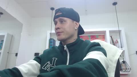 Yesid online show from 8, 2, 2025