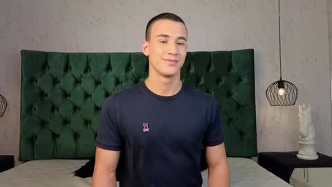 Snapshot of leo_delvey chatting on 21, 1, 2025 leo online show from 21, 1, 2025