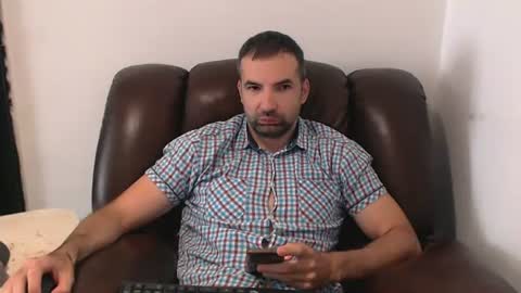 Leo Gianni online show from 5, 8, 2026