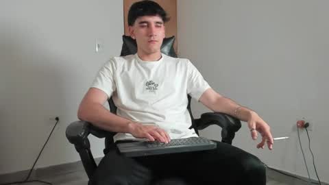 Leo Jones online show from 4, 4, 2026