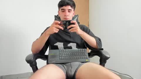 Snapshot of leo_jones389 chatting on 22, 5, 2026 Leo Jones online show from 22, 5, 2026