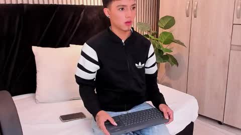 leohard_ online show from 17, 1, 2026