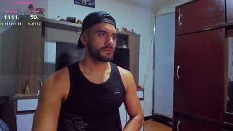 Snapshot of leon__hart chatting on 6, 1, 2025 Leon Hart online show from 6, 1, 2025