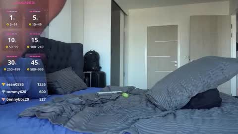 Snapshot of leon_lovefitness chatting on 20, 12, 2025 Leon online show from 20, 12, 2025