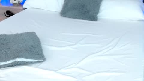 LUCY online show from 16, 10, 2025