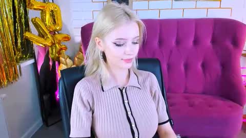 leonastone online show from 25, 9, 2025