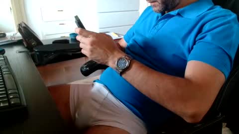 Snapshot of leone44 chatting on 9, 6, 2026 angel e sonia online show from 9, 6, 2026