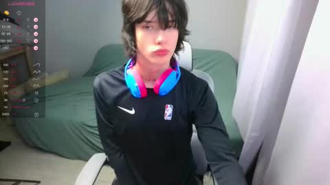 leonkissboy online show from 3, 3, 2026