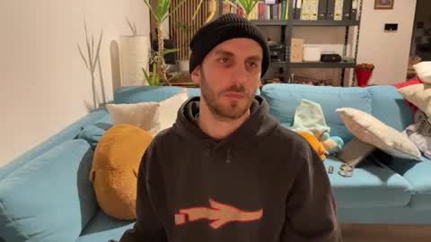 Leon online show from 1, 2, 2025