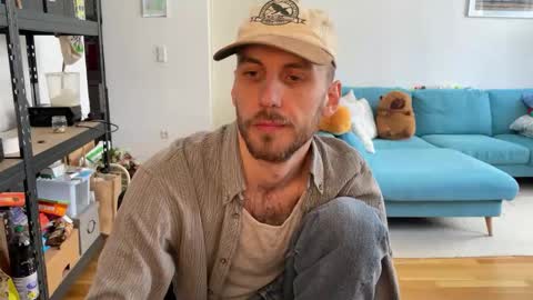 Leon online show from 8, 3, 2026