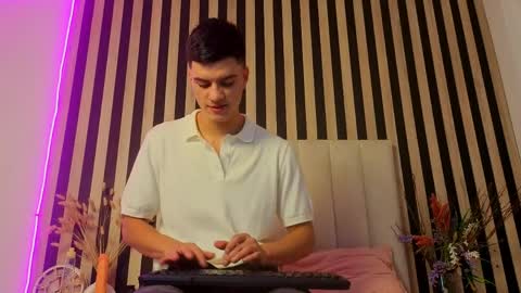 leotease online show from 3, 6, 2026
