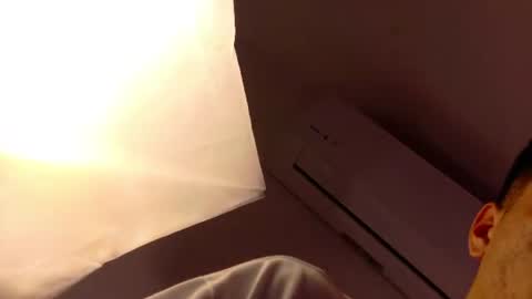 leotease online show from 30, 6, 2026