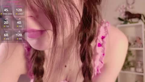 Snapshot of lerakit chatting on 15, 4, 2026 Nicole Moore online show from 15, 4, 2026