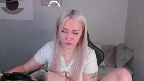 Snapshot of leslie_bell chatting on 8, 10, 2025 Joyce online show from 8, 10, 2025