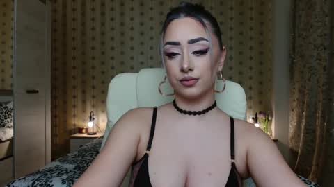 leslie_secret online show from 8, 2, 2025