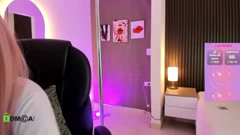Snapshot of leslyevans1 chatting on 1, 7, 2026 Lesly online show from 1, 7, 2026