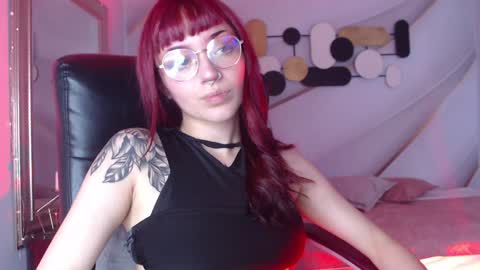 Snapshot of lessboobs_gh chatting on 20, 12, 2024 Less online show from 20, 12, 2024