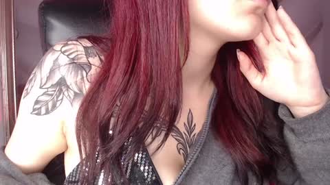 Snapshot of lessboobs_gh chatting on 21, 12, 2024 Less online show from 21, 12, 2024