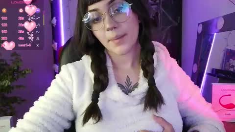 Snapshot of lessboobs_gh chatting on 21, 10, 2025 Less online show from 21, 10, 2025