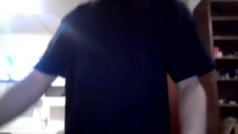 Snapshot of lestaro chatting on 7, 5, 2026 neoglo online show from 7, 5, 2026
