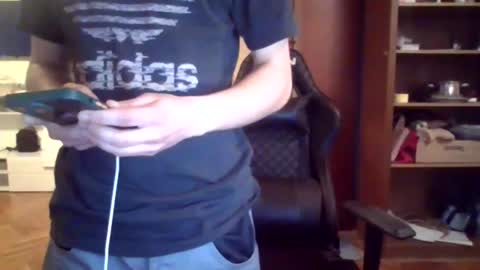 Snapshot of lestaro chatting on 14, 7, 2026 neoglo online show from 14, 7, 2026