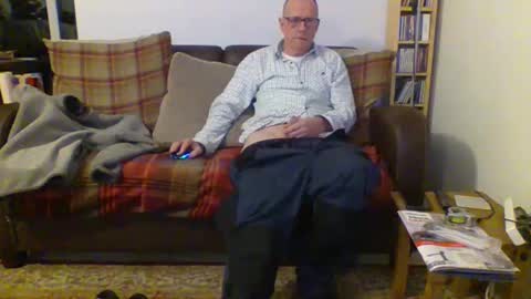 Snapshot of letmestrip chatting on 2, 1, 2025 paul online show from 2, 1, 2025