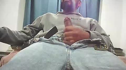 Snapshot of leviatanencasa chatting on 3, 11, 2025 leviatanencasa online show from 3, 11, 2025