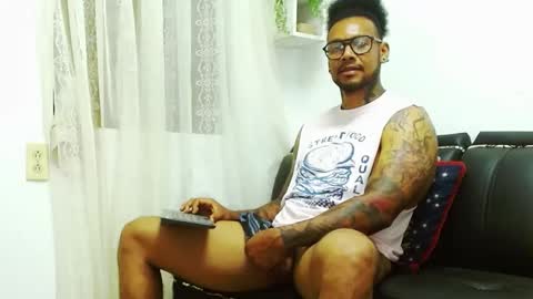 Snapshot of lewisstrong chatting on 2, 1, 2025 Lewis Strong online show from 2, 1, 2025