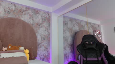 LexaDeRuso online show from 14, 2, 2025