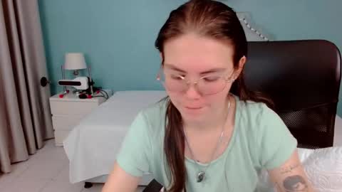 Lexas Room online show from 1, 10, 2025