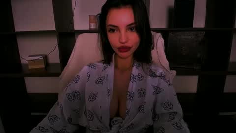 Alexia online show from 10, 1, 2025