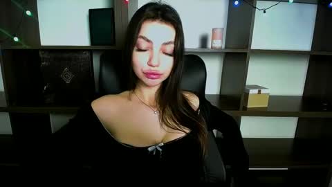Alexia online show from 13, 2, 2025