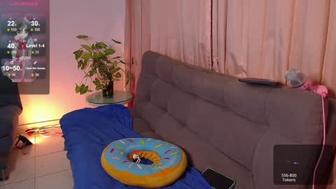 Lexie Thompson   8pm  0000am -5 online show from 16, 12, 2024