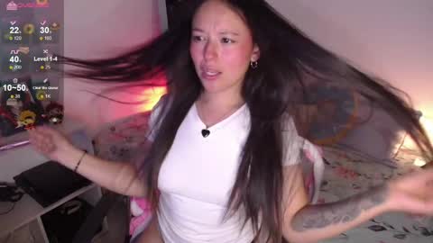 Lexie Thompson   8pm  0000am -5 online show from 29, 9, 2025