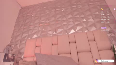 Lexie  online show from 28, 1, 2025