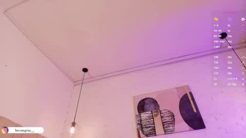 Lexie  online show from 4, 3, 2025