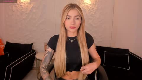 Lexie  online show from 5, 4, 2026